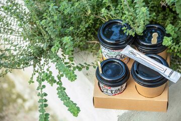 Preview: Domdeckel TUBE schwarz für Pappbecher COFFEE TO GO mit 90mm Ø 