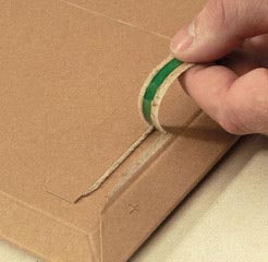 Preview: 100x Versandtaschen aus stabiler Vollpappe PP V04.04 237x342x -30mm  A4+ braun