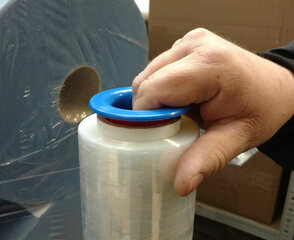 Preview: Abroller-Set für Stretchfolie Handwickelfolie einfache Anwendung rot